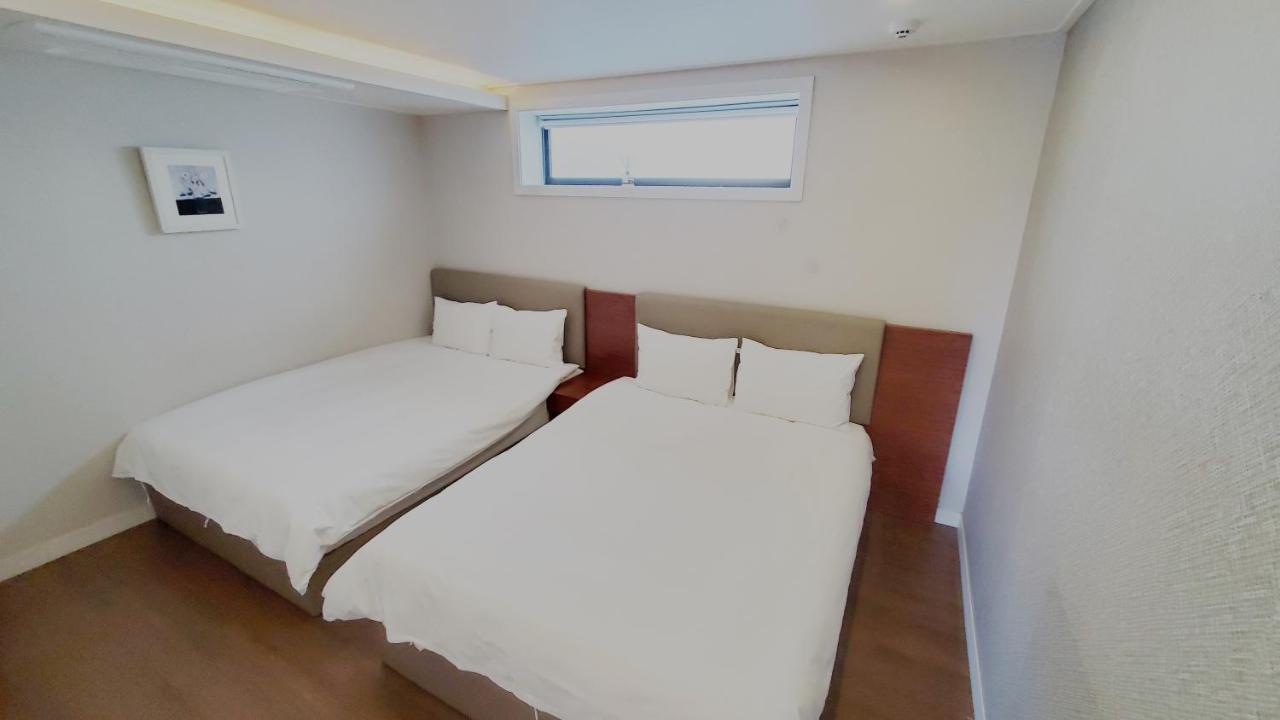 Marvillrick Spa&Poolvilla Jeju Extérieur photo